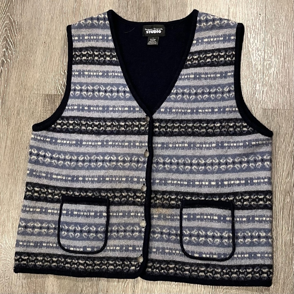 Designer Originals Studio Blue 100% Wool Button Down Vest Women’s Size Large